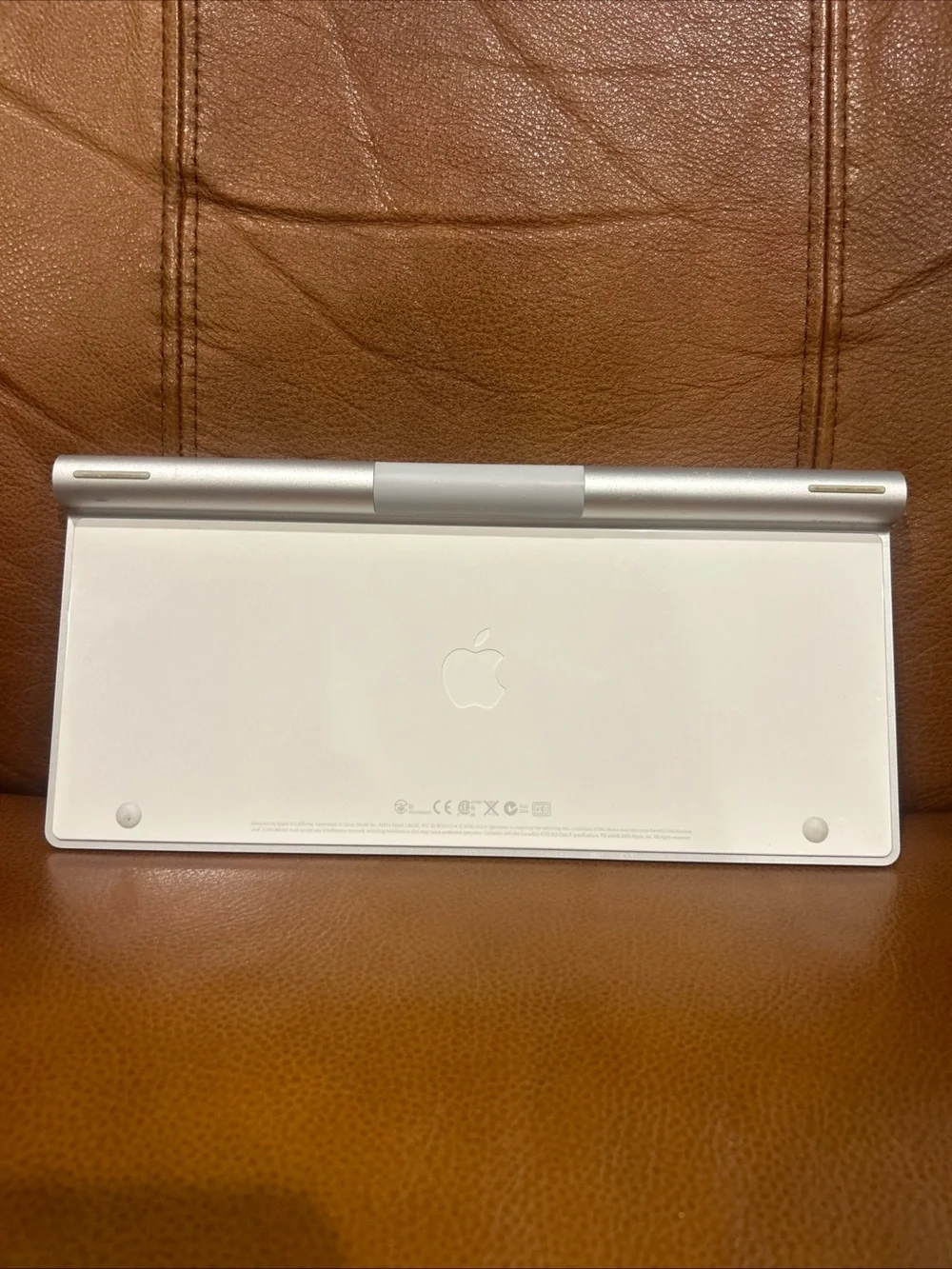 Apple A1314 Wireless Slim Mac Keyboard